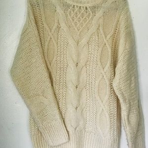 Women off white sweater